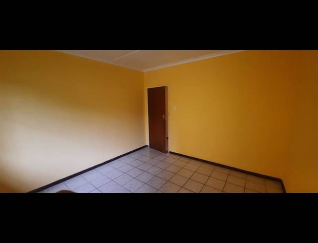 3 BEDROOM HOUSE FOR SALE IN RAISETHORPE